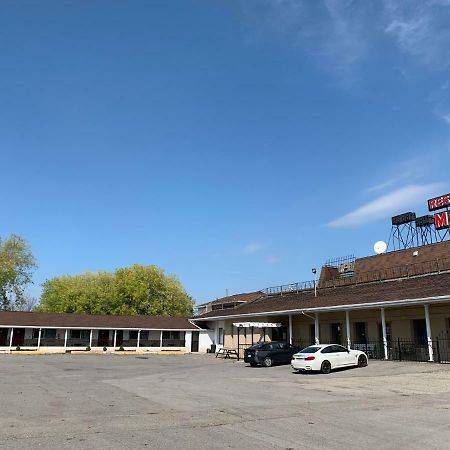 7 West Motel Carleton Place エクステリア 写真